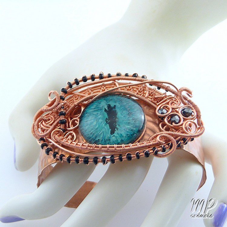 Bracelet manchette oeil de dragon Wawel - cuivre naturel – Image 2