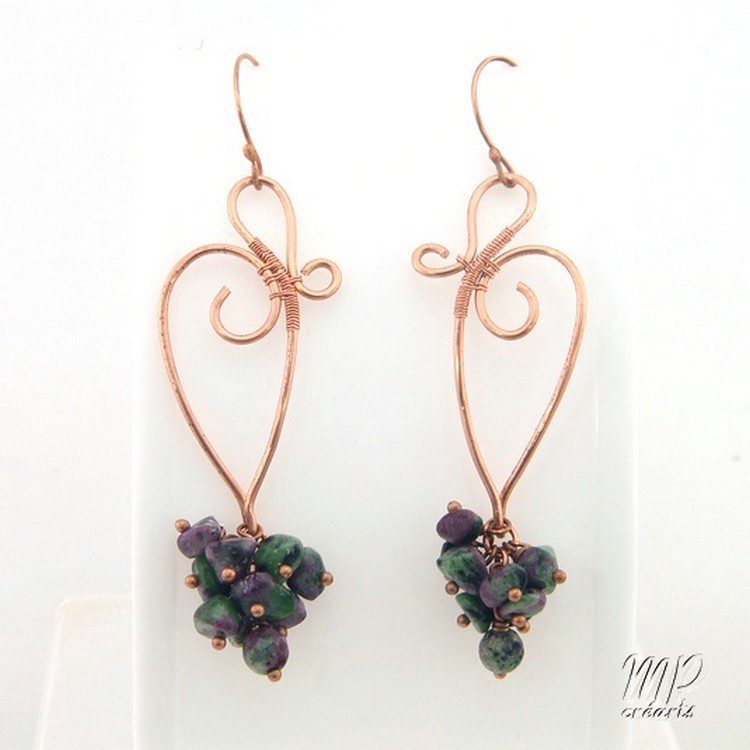 Boucles d'oreille Etney - cuivre naturel avec rubis zoïste