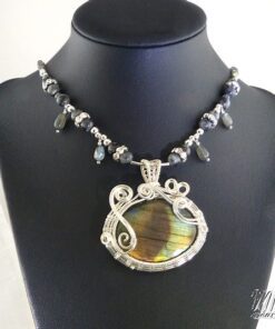 Collier Khaleesi - collier avec pendentif en labradorite – Image 2