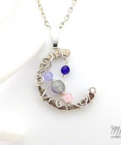 Pendentif Soma - demie lune wire wrapped avec perles de gemmes