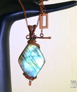 Pendentif Laudine - labradorite tissé avec fil de cuivre – Image 3