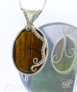 Pendentif Thandie - oeil de tigre wire wrapped – Image 3