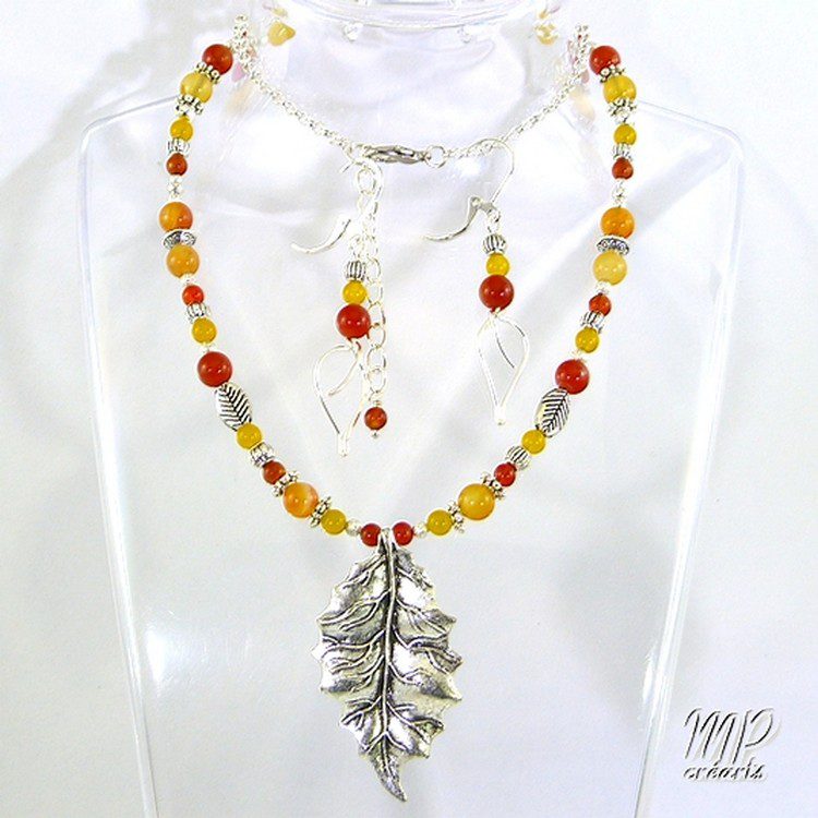 Parure Carmel - collier avec boucles d'oreille - perles en agate – Image 2