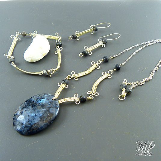Réservé Parure Aloys - wire wrapping et labradorite noir – Image 2