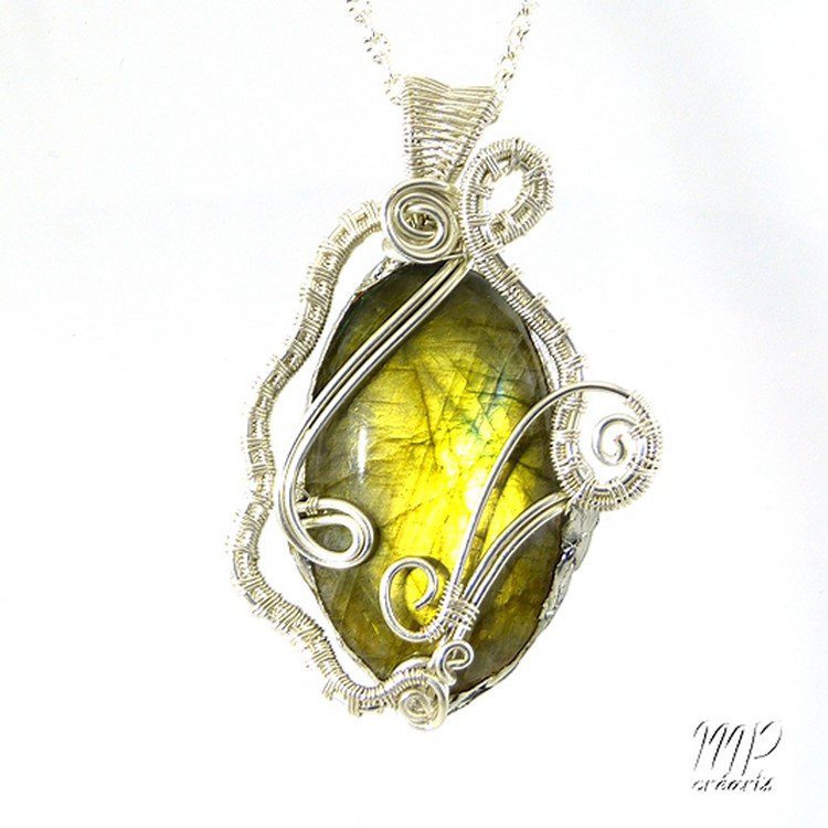 Pendentif Meiga - wire wrapped labradorite