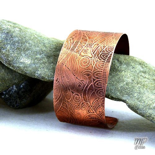 Bracelet Manchette Moyfrid - cuivre naturel gravé – Image 3