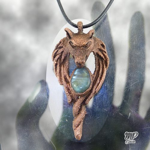 Pendentif Akela - labradorite et loup en cuivre – Image 7