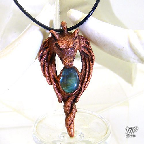 Pendentif Akela - labradorite et loup en cuivre – Image 6
