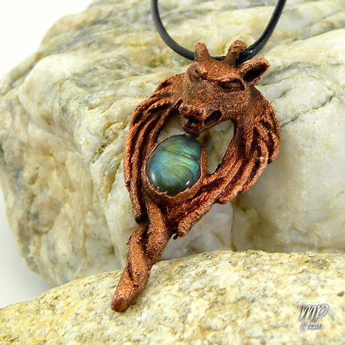 Pendentif Akela - labradorite et loup en cuivre – Image 4