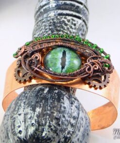 Réservé : Bracelet Manchette "oeil de dragon" Vermithrax - cuivre et oeil vert – Image 5