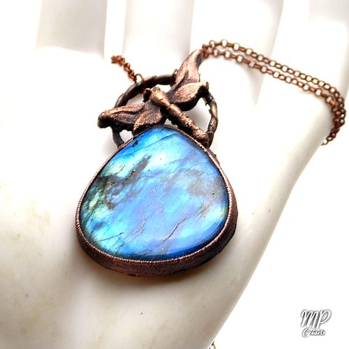 Pendentif Feofan - labradorite avec sa libellule – Image 5