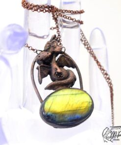 pendentif dragounet Polunga avec labradorite
