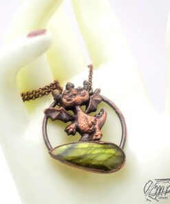 Pendentif Auberone – dragounet sur labradorite – Image 4