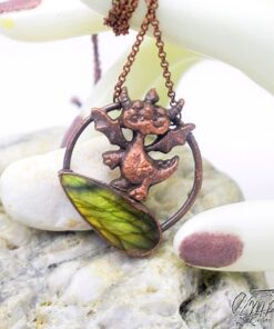 Pendentif Auberone – dragounet sur labradorite – Image 3