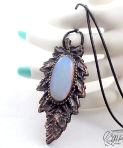 pendentif duilleag en cuivre et opalite