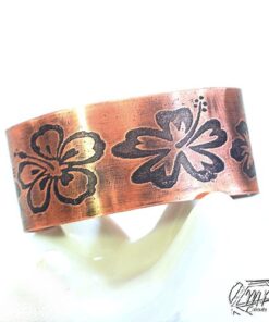 bracelet manchette abéba en cuivre gravé