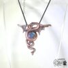 pendentif dragon wagyl avec sa labradorite