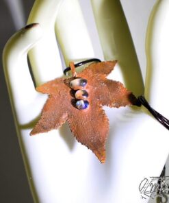 Pendentif Pasgen - feuille d'érable japonais et pierres de lune – Image 6