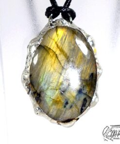 Réservé : Pendentif Zora - labradorite sertie étain