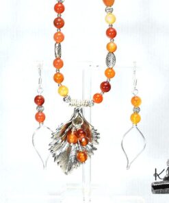 parure avec perles en cornaline