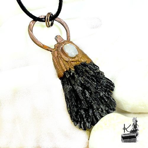 Pendentif "Balai de sorcière" Alessa - cyanite noire et péristérite – Image 5