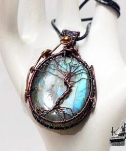 pendentif derrien labradorite avec son arbre de vie