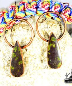Boucles d'oreille Cedriel - cuivre et epidote verte – Image 3