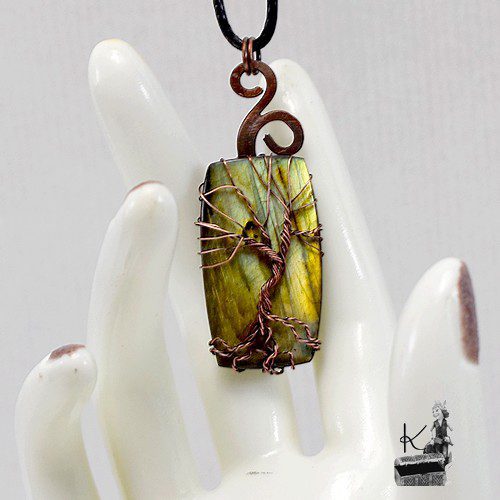 Pendentif arbre de vie Yulia sur labradorite