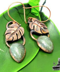 Réservé : Boucles d'oreille Jesim - cuivre et labradorite – Image 2