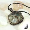 Pendentif arbre de vie Eryn sur agate mousse