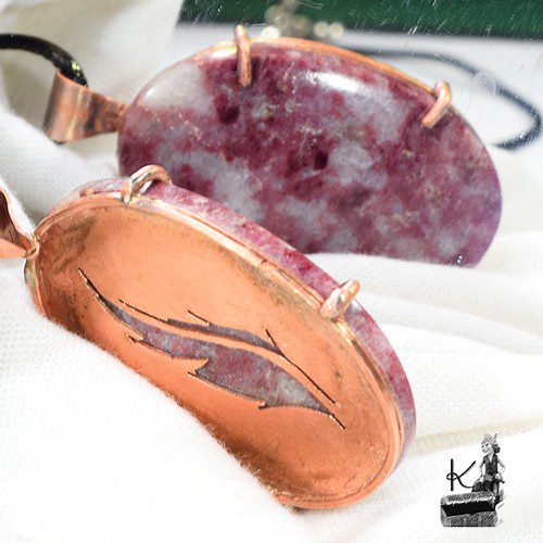 Pendentif Alys - thulite sertie cuivre – Image 2