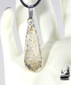 pendentif ove en lodolite serti etain