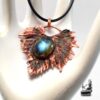 pendentif neilina en cuivre et labradorite