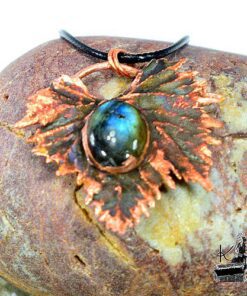 Pendentif Neilina- feuille de vigne cuivrée et labradorite – Image 6