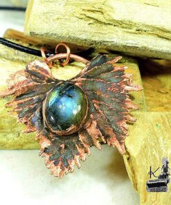 Pendentif Neilina- feuille de vigne cuivrée et labradorite – Image 5
