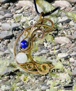 Pendentif Sohalia - lune avec lapis lazuli et pierre de lune – Image 2