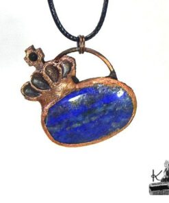 Pendentif zita en cuivre et en lapis lazuli