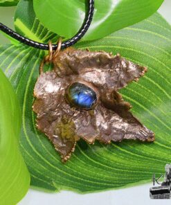 Pendentif Sevelia - feuille naturelle cuivrée et labradorite – Image 3