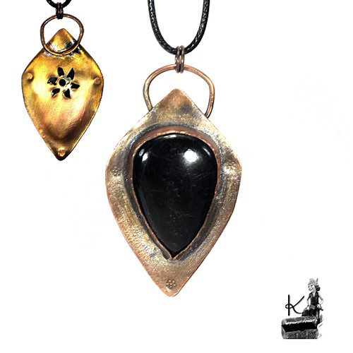 Pendentif Maura en tourmaline noire