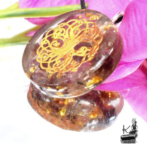Pendentif Orgone Orgonite "Thaama" avec Arbre de Vie et grenat – Image 4