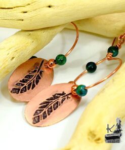 Boucles d'oreille Kanda en cuivre avec des perles en chrysocolle