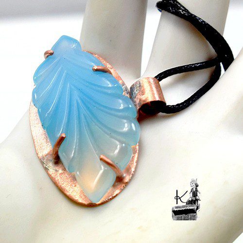 Réservé : Pendentif Hoela - cuivre et calcedoine bleue – Image 2