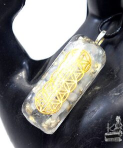 Alternative view of Pendentif Orgone Orgonite "Karnay" avec Fleur de vie et aigue-marine
