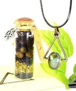 Tresor Box pour l'élement feu avec pendentif et spell jar
