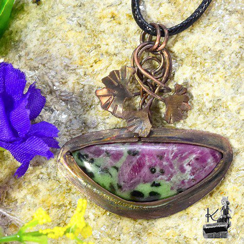 Pendentif Sandia - cuivre et rubis zoïsite – Image 8
