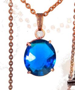 Pendentif Iestin avec spinelle bleu taillé