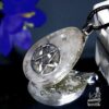 pendentif orgone orgonite bleiza avec quartz rose et pentacle