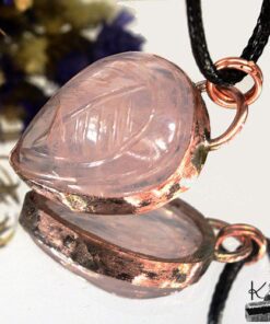 Pendentif Dilys - quartz rose gravé et cuivre – Image 2