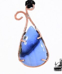 Pendentif Delare en cuivre avec une opale owhyee