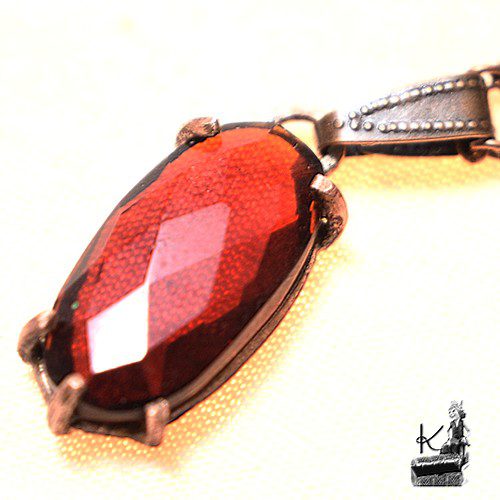 Réservé : Trésor-Box Deargros rose rouge - grenat – Image 2